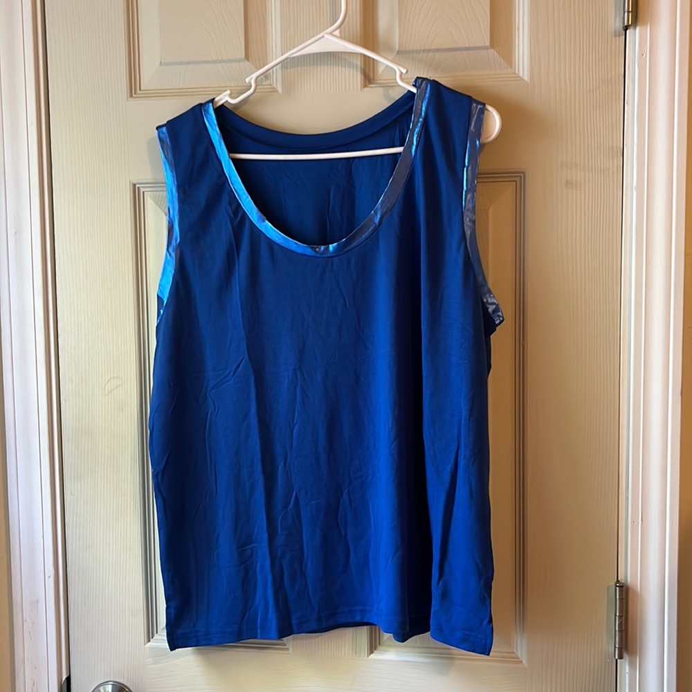 athletic tank top
